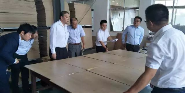 日本地板企業(yè)考察團(tuán)蒞臨漢邦集團(tuán)技術(shù)交流 日本地板企業(yè)考察團(tuán)蒞臨漢邦集團(tuán)技術(shù)交流