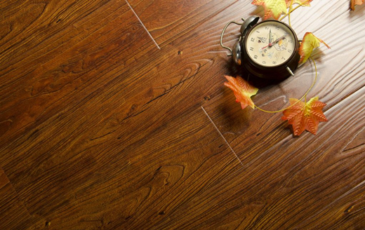 地板廠家招商與其他行業(yè)之間的對(duì)比 地板廠家招商與其他行業(yè)之間的對(duì)比