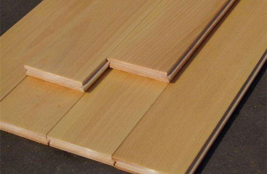 多層實(shí)木地板使用注意事項(xiàng) 多層實(shí)木地板使用注意事項(xiàng)