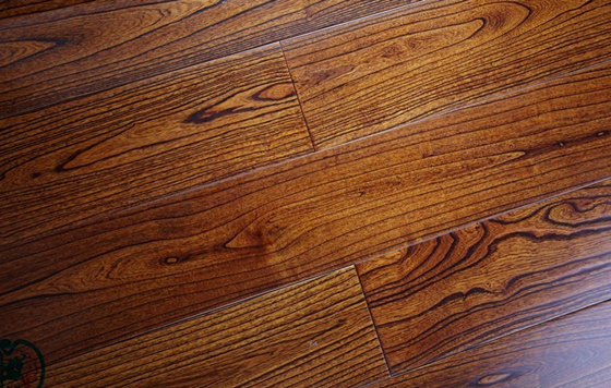 在購(gòu)買(mǎi)多層實(shí)木地板的時(shí)候要注意哪些細(xì)節(jié) 在購(gòu)買(mǎi)多層實(shí)木地板的時(shí)候要注意哪些細(xì)節(jié)