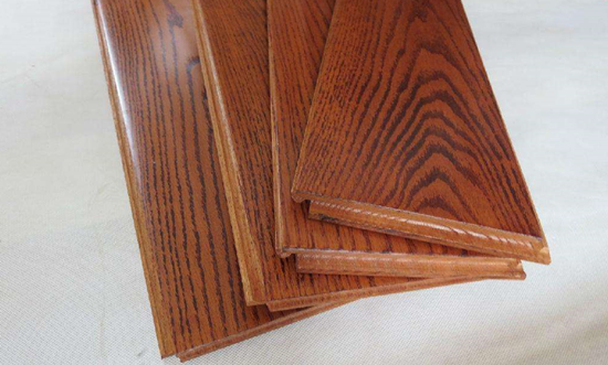 為什么人們家庭裝修都選擇實(shí)木地板 為什么人們家庭裝修都選擇實(shí)木地板